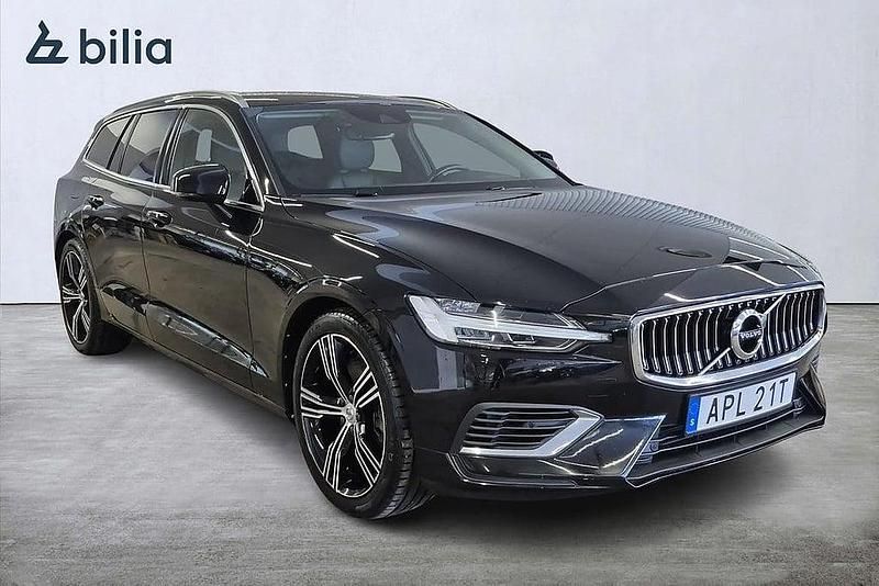 Begagnad Volvo V60 Inscription 344 HK (253 kW) 2021 Svart Kombi