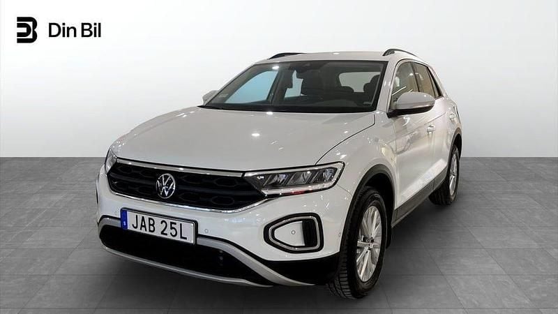 Vit Begagnad 2022 VW T-Roc SUV | 274 900 kr (Marknadspris) - Bild 1/4