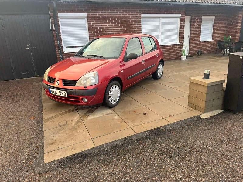 Begagnad 2005 Renault Clio II Halvkombi | 15 900 kr (Bra pris) - Bild 1/4