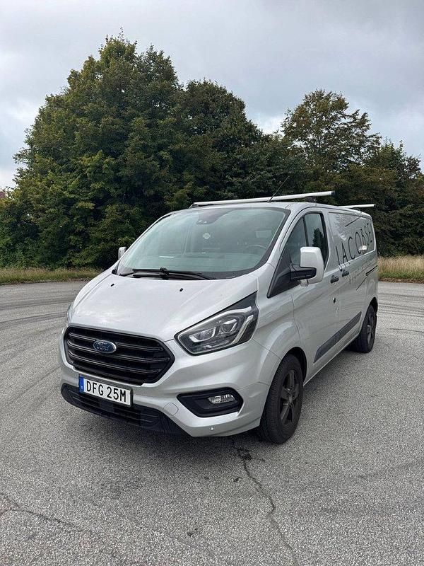 Svart Begagnad 2020 Ford Transit Custom Van | 105 000 kr - Bild 1/4