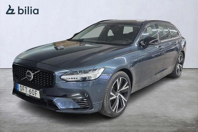 Blå Begagnad 2023 Volvo V90 Plus Kombi | 399 900 kr (Marknadspris) - Bild 1/3