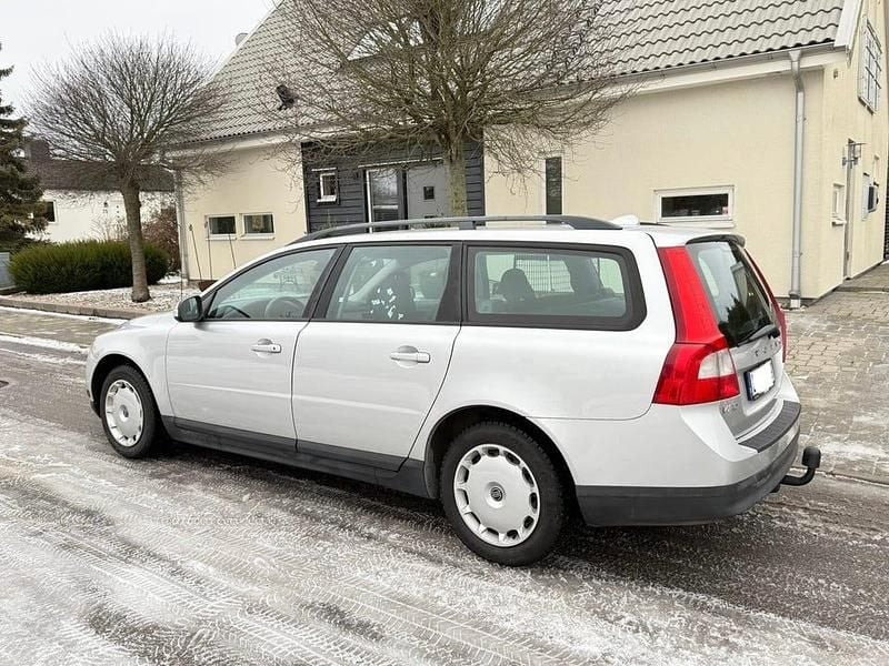 Begagnad 2010 Volvo V70 Kombi | 39 500 kr (Superpris) - Bild 1/4