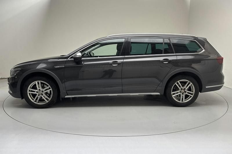 Begagnad VW Passat Alltrack 190 HK (139 kW) 2020 Mörkgrå Kombi