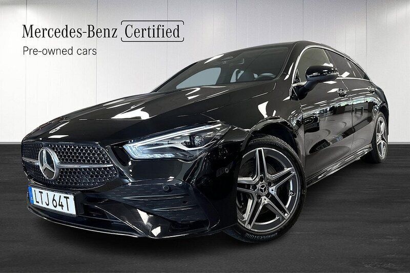 Svart Begagnad 2023 Mercedes CLA250e Shooting Brake AMG Kombi | 429 000 kr (Lite dyr) - Bild 1/4