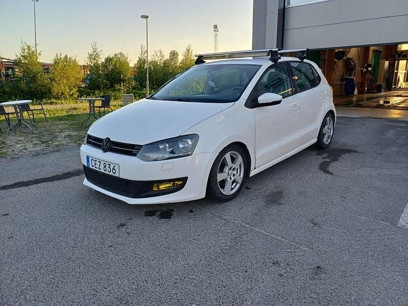 Begagnad 2010 VW Polo Halvkombi | 32 900 kr (Bra pris) - Bild 1/3