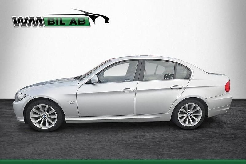 Begagnad BMW 325 Comfort Edition 218 HK (160 kW) 2008 Ljusgrå Sedan