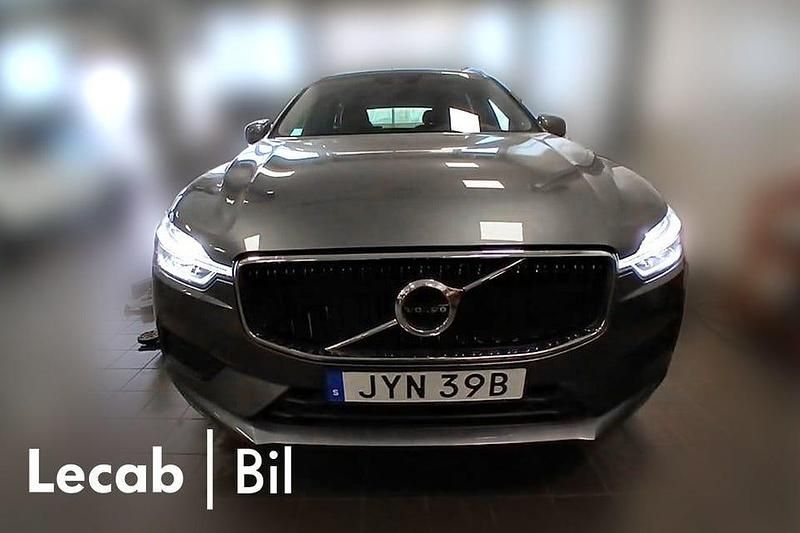 Begagnad Volvo XC60 Momentum 190 HK (139 kW) 2020 Grå SUV