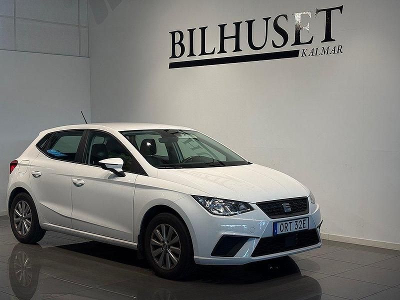 Vit Begagnad 2021 Seat Ibiza Comfort Halvkombi | 159 900 kr (Lite dyr) - Bild 1/4