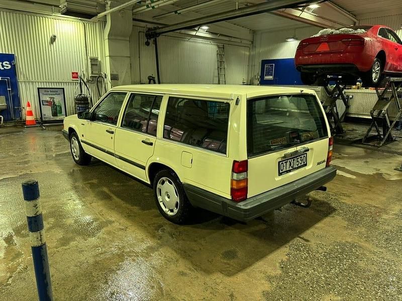 Begagnad Volvo 740 115 HK (84 kW) 1990 Benvit Kombi