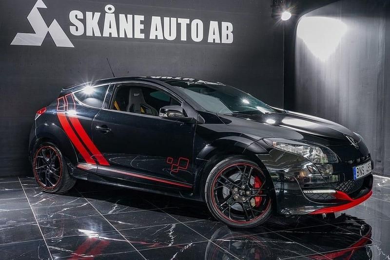 Begagnad Renault Mégane III R.S. 265 HK (194 kW) 2013 Svart