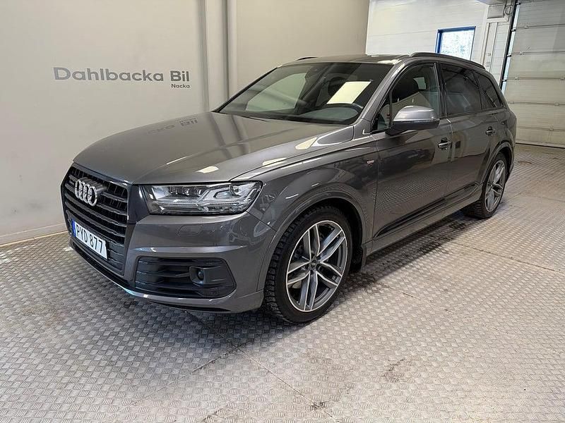 Begagnad Audi Q7 S-Line 272 HK (200 kW) 2018 Grå SUV