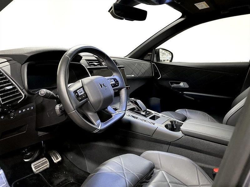 Begagnad DS Automobiles DS7 Crossback 301 HK (221 kW) 2022 Grå SUV