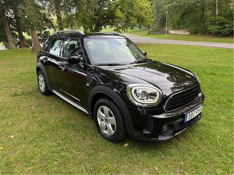 Svart Begagnad 2021 Mini Cooper Countryman SUV | 169 900 kr (Bra pris) - Bild 1/4
