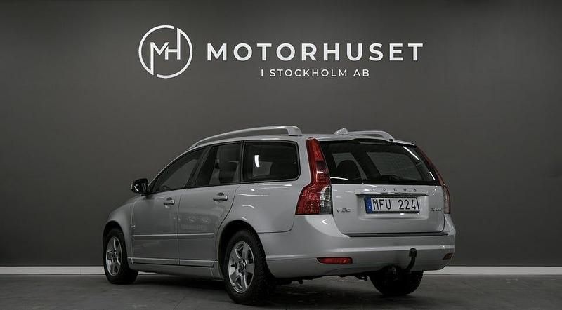 Begagnad Volvo V50 146 HK (107 kW) 2011 Grå Kombi