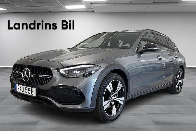 Grå Begagnad 2024 Mercedes C220 Kombi | 499 900 kr (Marknadspris) - Bild 1/4