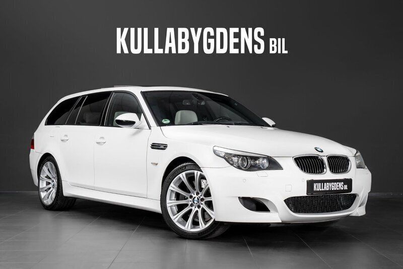 Vit Begagnad 2008 BMW M5 Comfort Edition Kombi | 799 000 kr - Bild 1/4