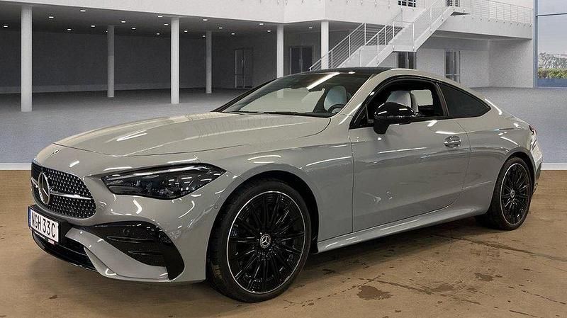 Grå Begagnad 2023 Mercedes CLE220 AMG Line Premium Plus Sportkupé | 679 000 kr - Bild 1/4