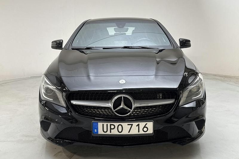 Begagnad Mercedes CLA200 Urban 156 HK (114 kW) 2015 Svart
