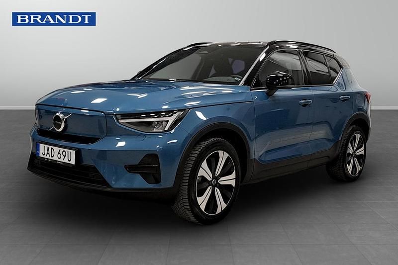 Blå Begagnad 2023 Volvo XC40 Single Motor SUV | 339 900 kr (Marknadspris) - Bild 1/4