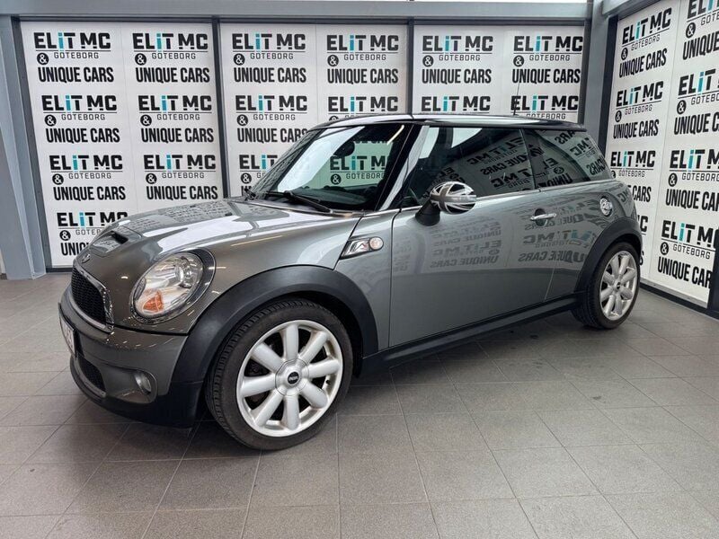 Mörkgrå Begagnad 2010 Mini Cooper S Halvkombi | 79 900 kr (Bra pris) - Bild 1/4