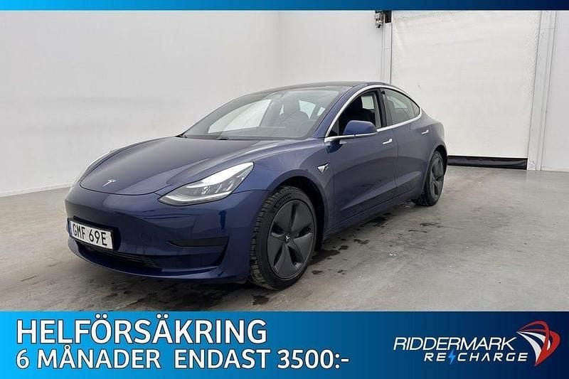 Blå Begagnad 2020 Tesla Model 3 Standard Range Plus Sedan | 219 700 kr (Bra pris) - Bild 1/3