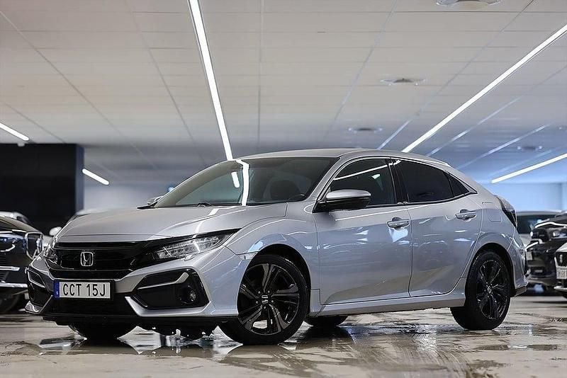 Begagnad Honda Civic Elegance 126 HK (92 kW) 2019 Silver Halvkombi