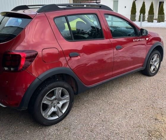 Begagnad Dacia Sandero Stepway 90 HK (66 kW) 2017