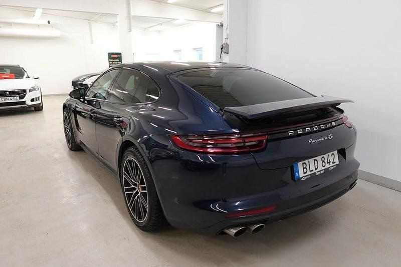 Begagnad Porsche Panamera 4S Sport 441 HK (324 kW) 2017 Blå Sedan
