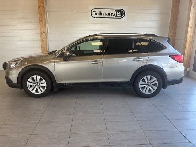 Ljusbrun Begagnad 2015 Subaru Outback SUV | 129 000 kr (Marknadspris) - Bild 1/4