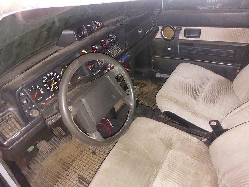 Begagnad 1981 Volvo 240 | 75 000 kr - Bild 1/4