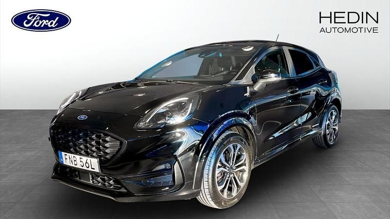 Svart Begagnad 2022 Ford Puma ST-Line SUV | 209 000 kr (Marknadspris) - Bild 1/4