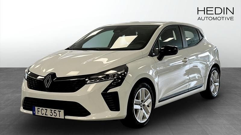Glaciär vit Begagnad 2024 Renault Clio V Evolution Halvkombi | 234 900 kr (Marknadspris) - Bild 1/4
