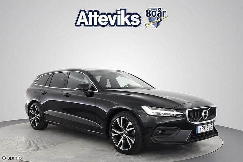 Svart Begagnad 2020 Volvo V60 Momentum Kombi | 269 200 kr (Marknadspris) - Bild 1/4