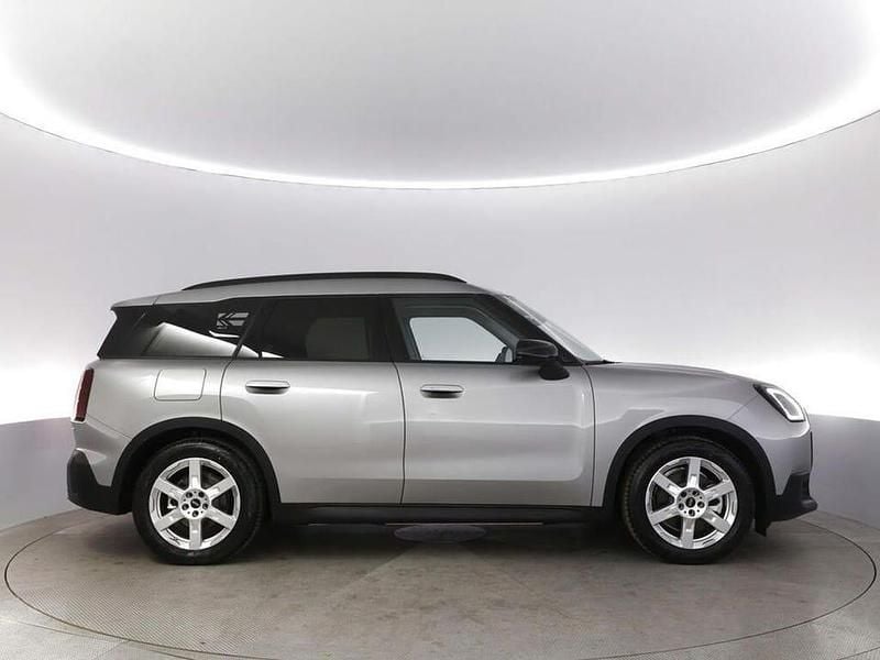 Begagnad Mini Countryman Classic 233 kW (317 HK) 2024 Grå SUV