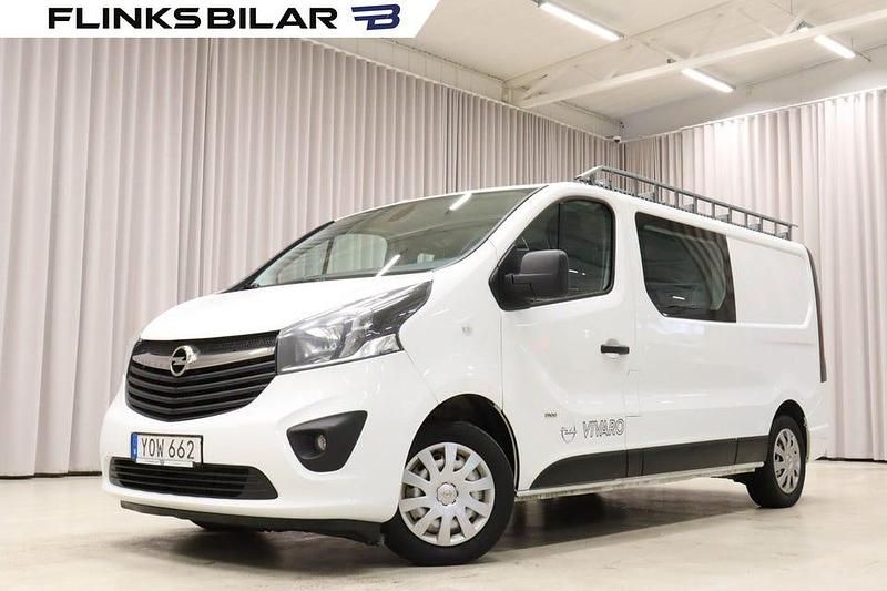 Vit Begagnad 2018 Opel Vivaro Minibuss | 169 700 kr (Lite dyr) - Bild 1/4
