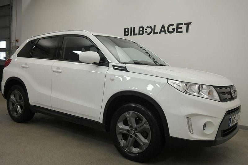 Vit Begagnad 2015 Suzuki Vitara SUV | 164 800 kr (Dyr) - Bild 1/4
