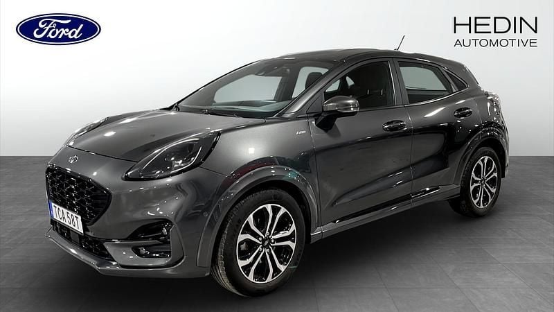 Grå Begagnad 2021 Ford Puma ST-Line SUV | 194 000 kr (Marknadspris) - Bild 1/4