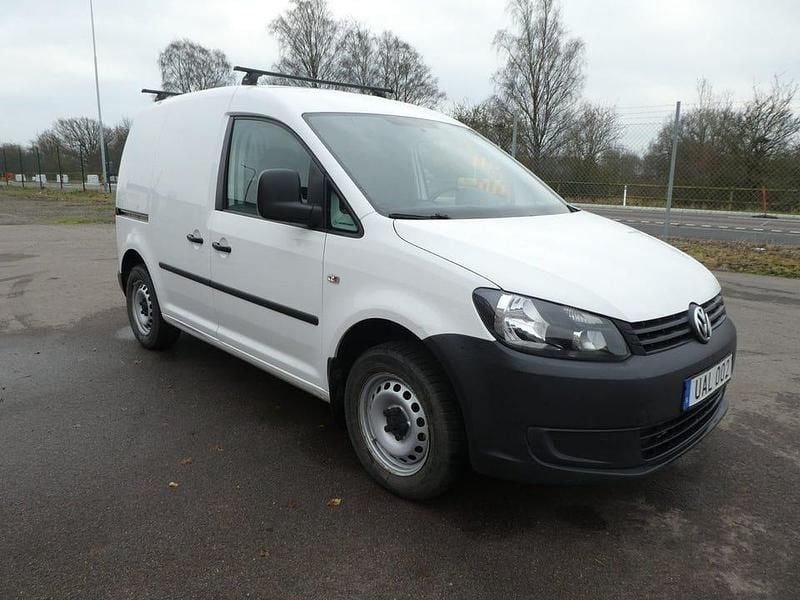 Vit Begagnad 2015 VW Caddy Minibuss | 89 900 kr (Bra pris) - Bild 1/4