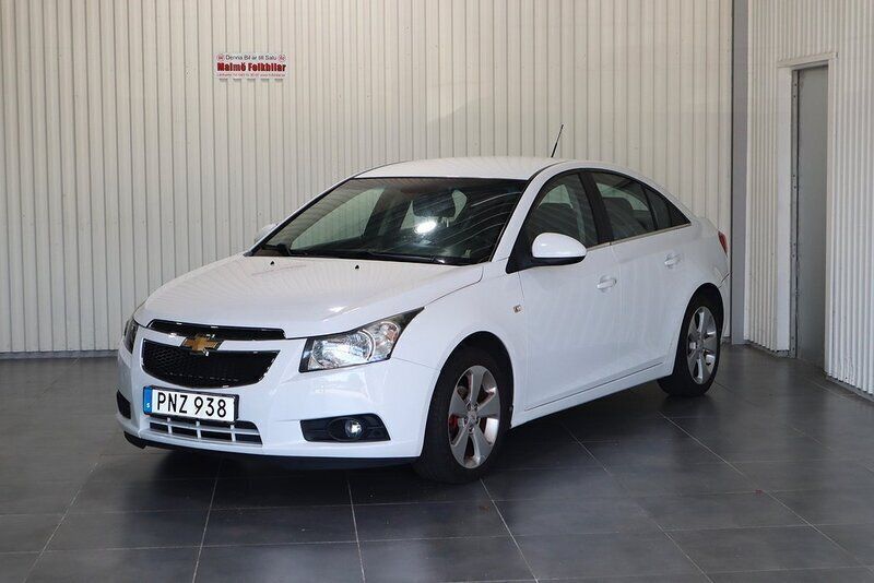 Vit Begagnad 2010 Chevrolet Cruze Sedan | 64 900 kr (Lite dyr) - Bild 1/4