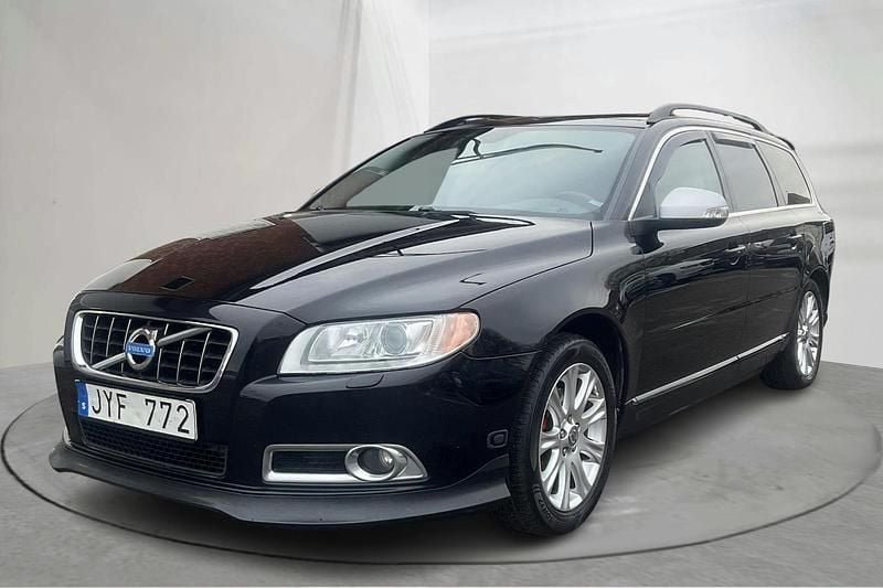 Svart Begagnad 2010 Volvo V70 Momentum Kombi | 48 000 kr (Bra pris) - Bild 1/4