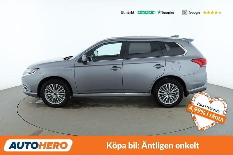 Begagnad Mitsubishi Outlander 227 HK (166 kW) 2020 Grå SUV