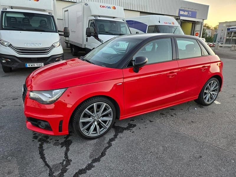 Röd Begagnad 2014 Audi A1 Sportback Sport Halvkombi | 95 000 kr (Marknadspris) - Bild 1/4