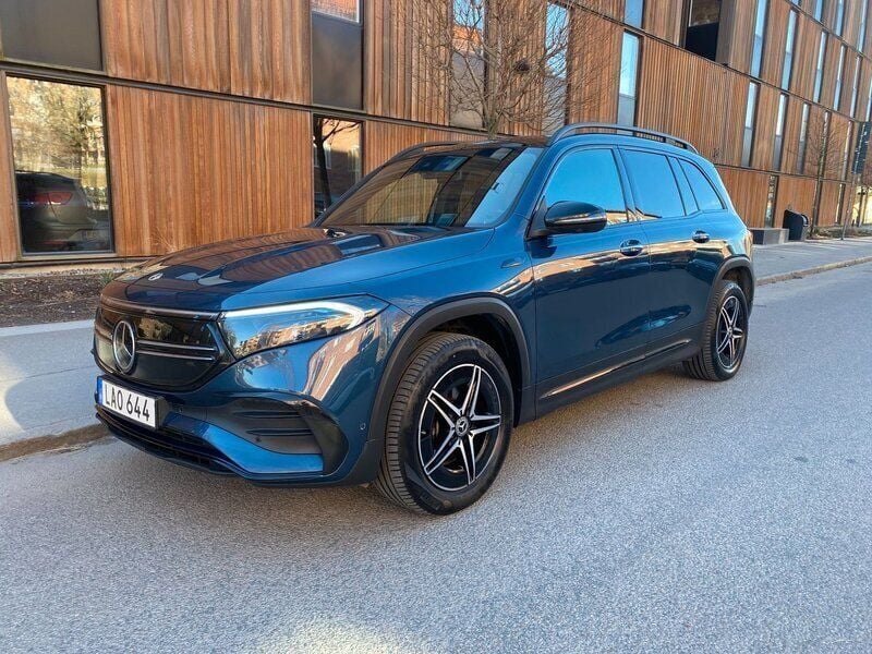 Begagnad Mercedes EQB350 AMG 215 kW (293 HK) 2021 Blå (blåmetallic) SUV