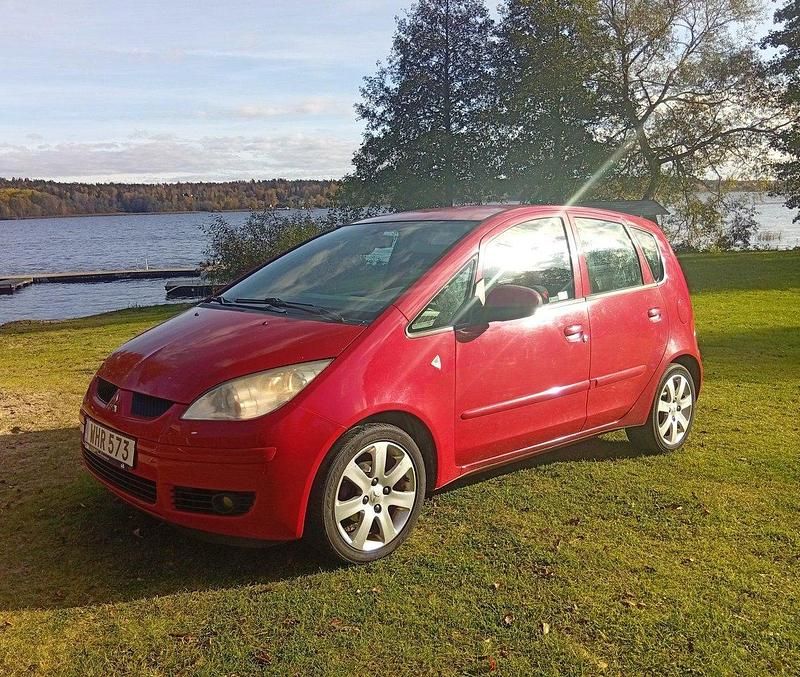 Begagnad 2005 Mitsubishi Colt Halvkombi | 45 000 kr (Dyr) - Bild 1/4