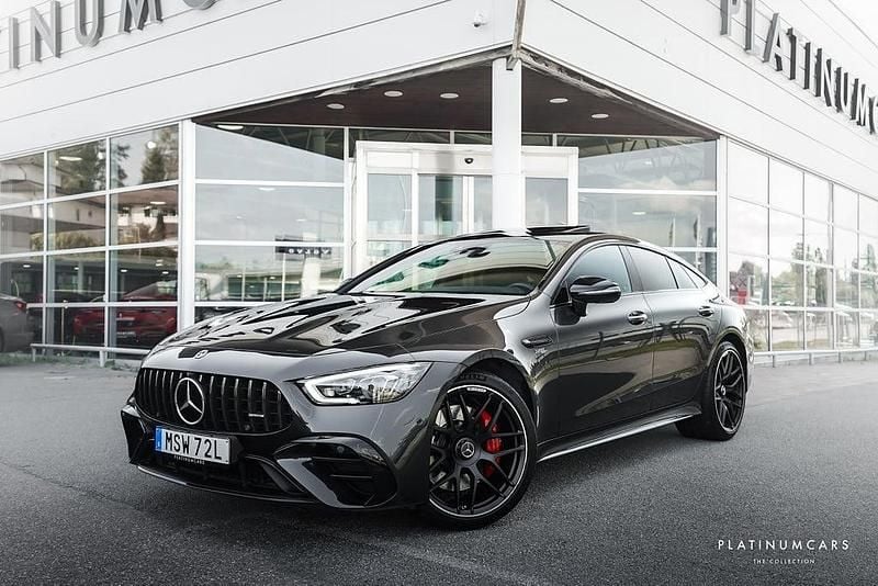 Grå (grafitgrå metallic) Begagnad 2022 Mercedes AMG GT AMG Sedan | 859 000 kr - Bild 1/4