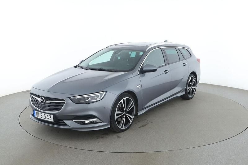 Grå Begagnad 2017 Opel Insignia Business Kombi | 175 000 kr (Marknadspris) - Bild 1/3