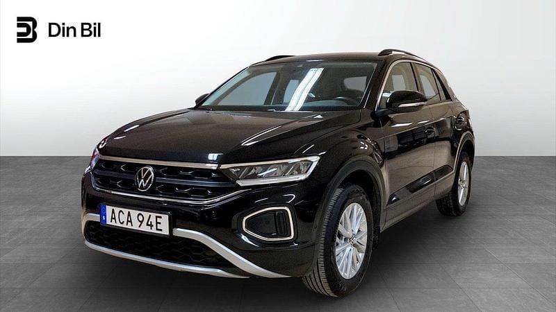 Svart Begagnad 2022 VW T-Roc SUV | 239 900 kr (Marknadspris) - Bild 1/4