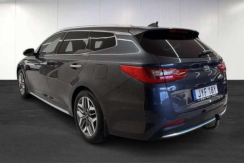 Begagnad Kia Optima 154 HK (113 kW) 2019 Grå Kombi