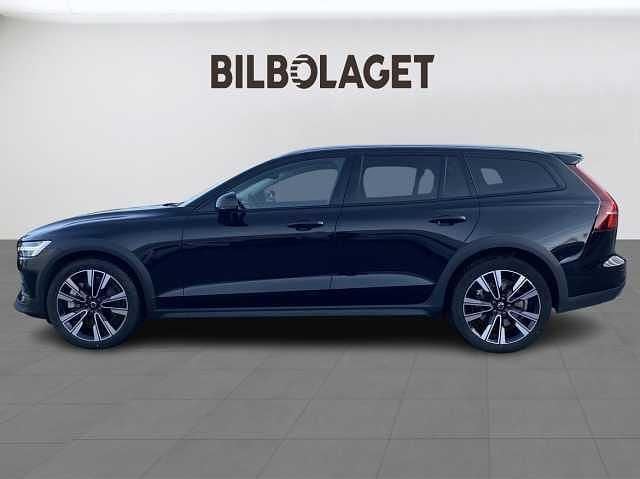 Begagnad Volvo V60 CC 250 HK (183 kW) 2024 Kombi