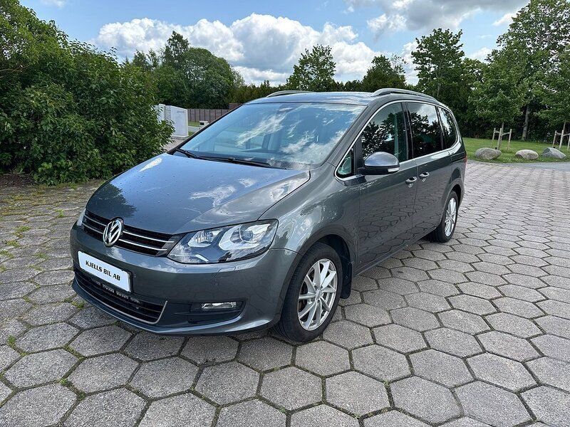 Grå Begagnad 2012 VW Sharan Minibuss | 94 500 kr (Bra pris) - Bild 1/4